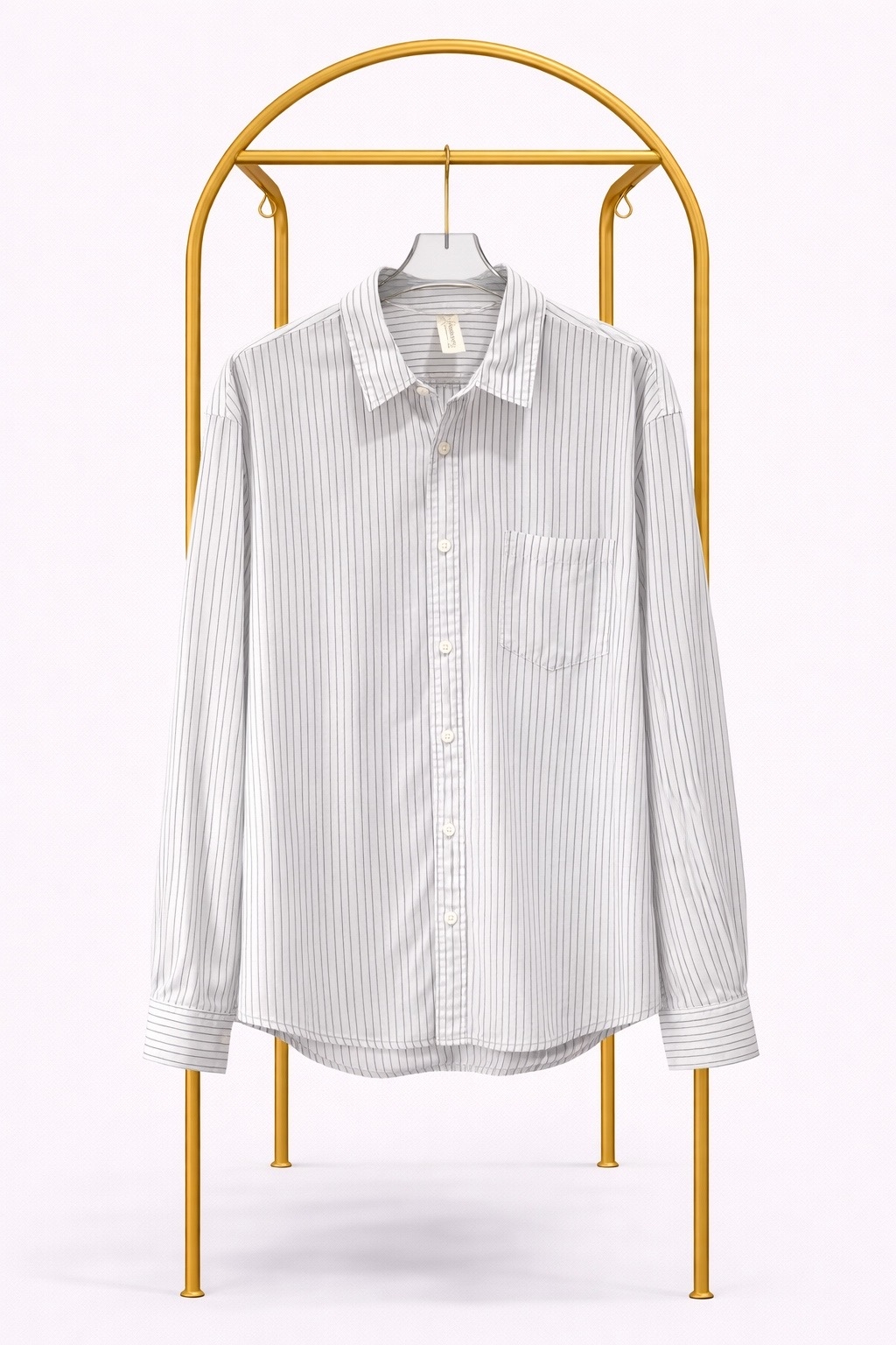 Белая рубашка в полоску