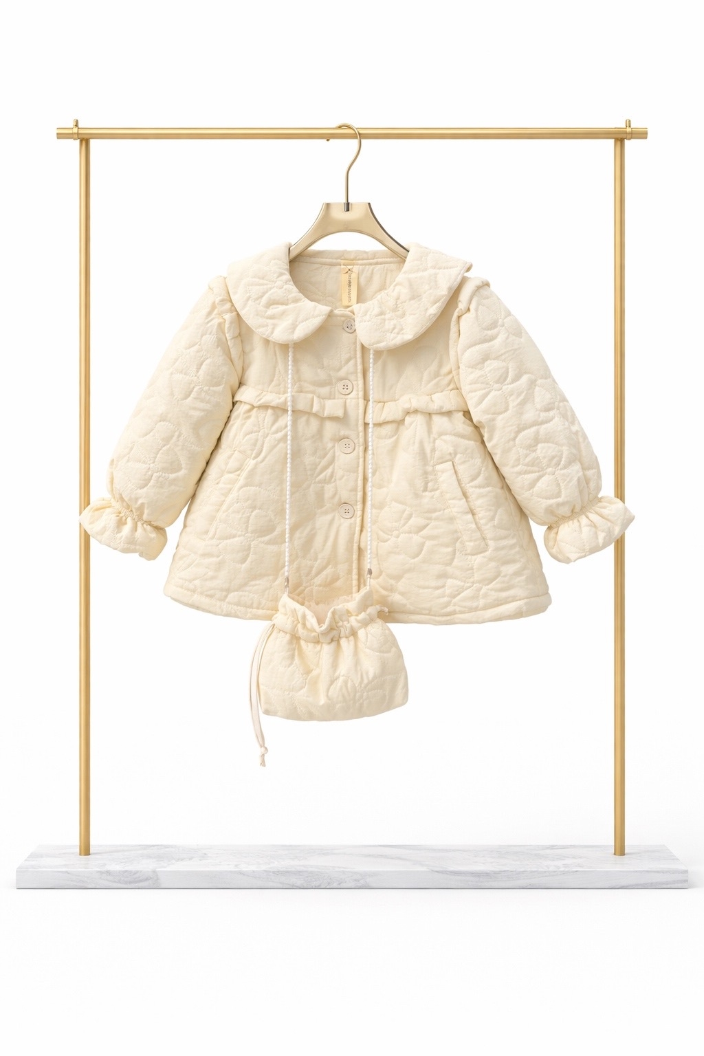 Детская стёганая куртка с сумочкой (молочная)