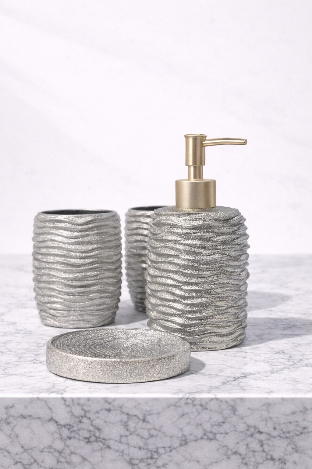 Набор аксессуаров для ванной (серебристый)