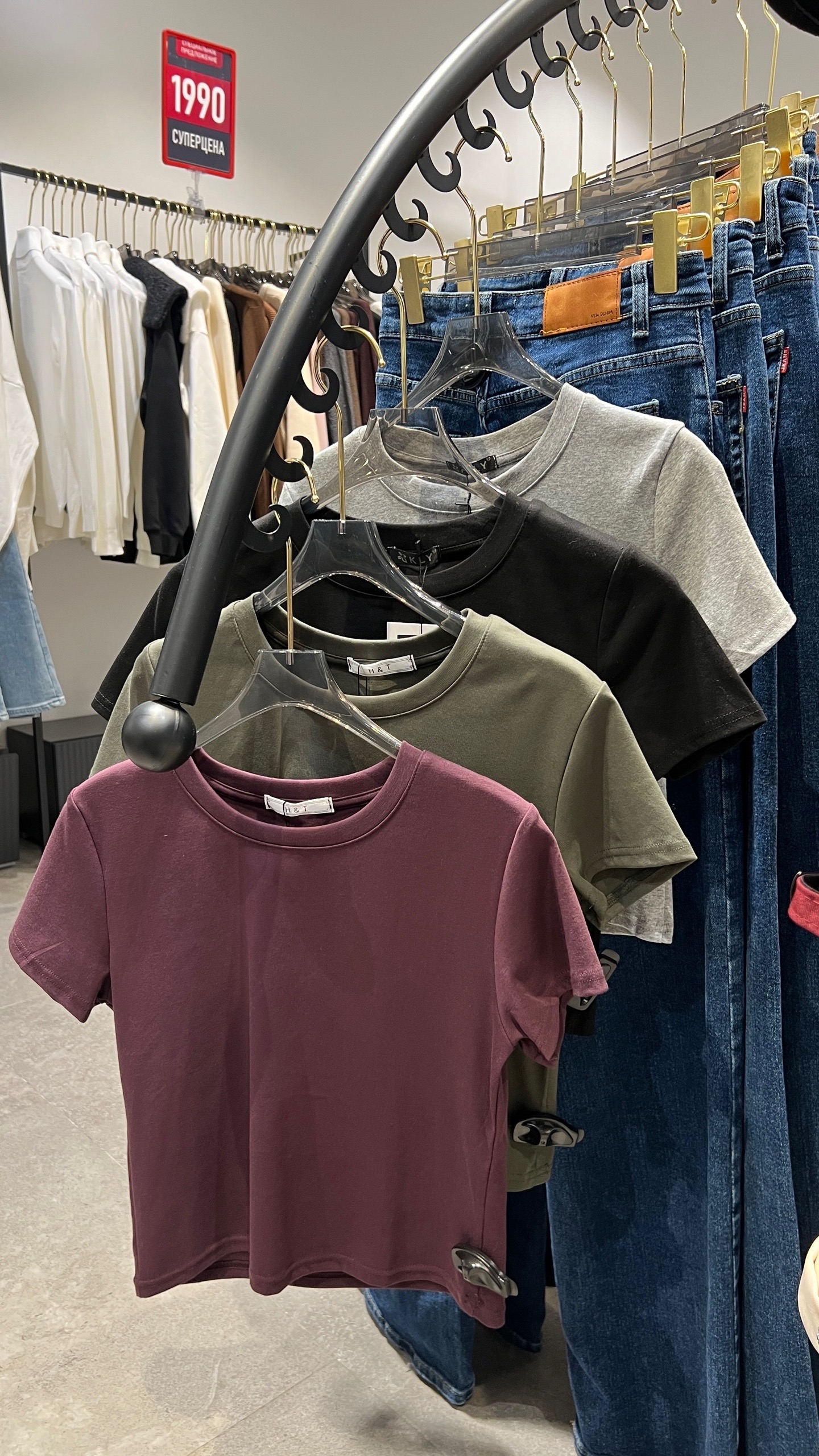 Футболки (бордовая, хаки, черная, серая)