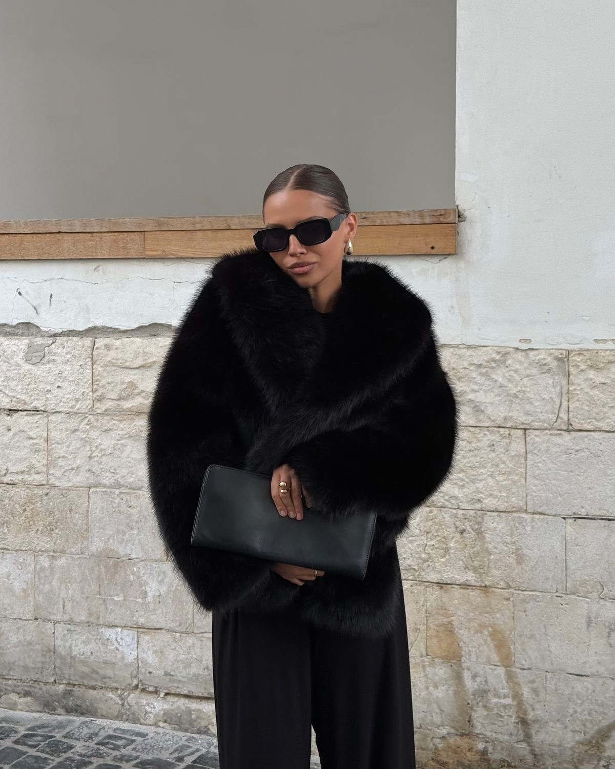 Женская линия с современным шармом