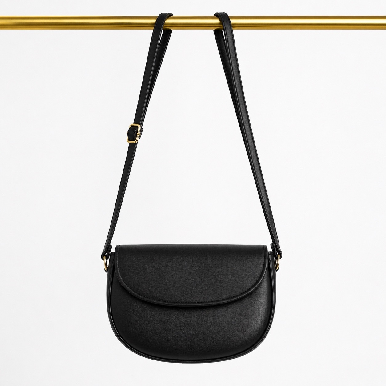 Черная сумка через плечо