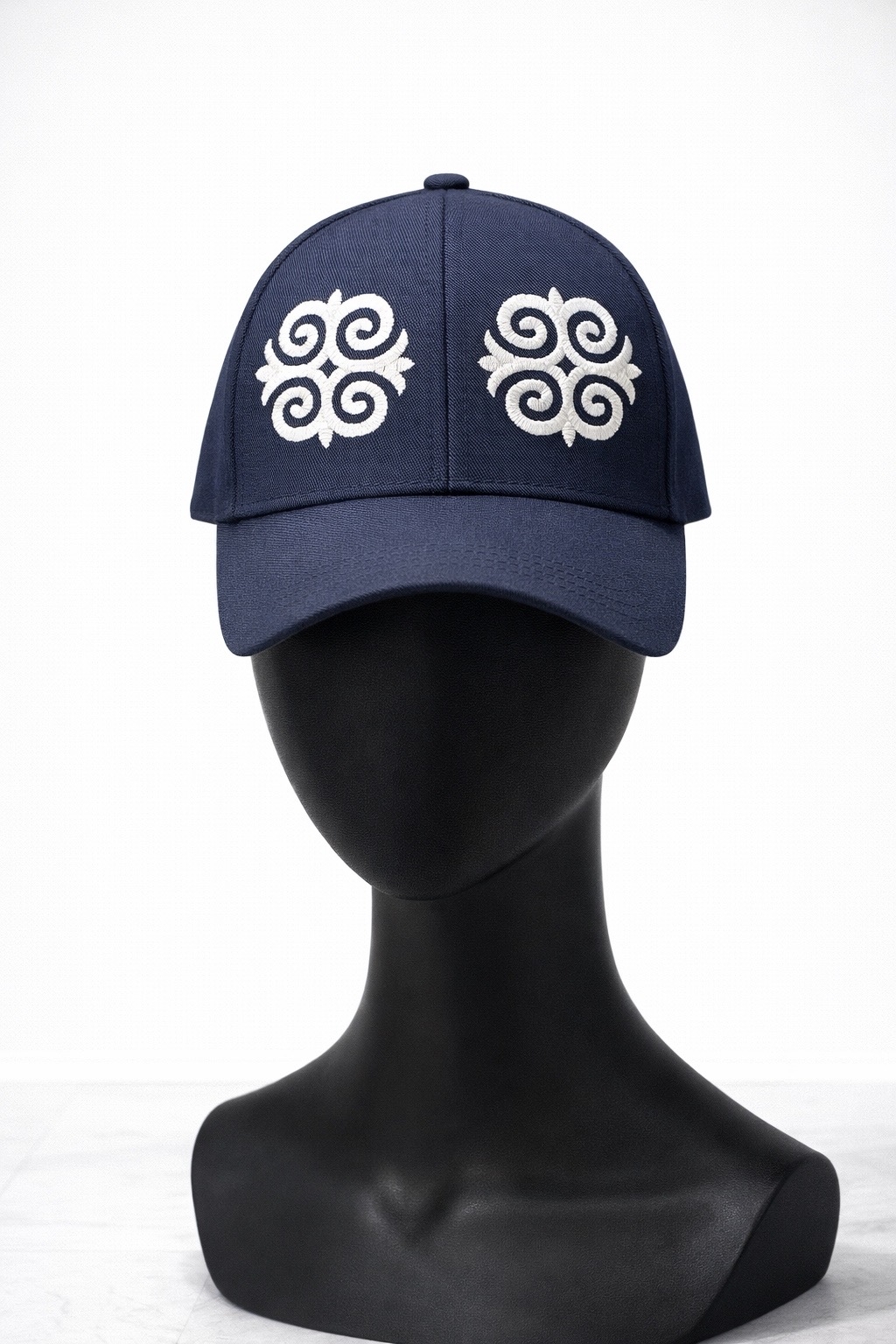 Кепка (с вышивкой)