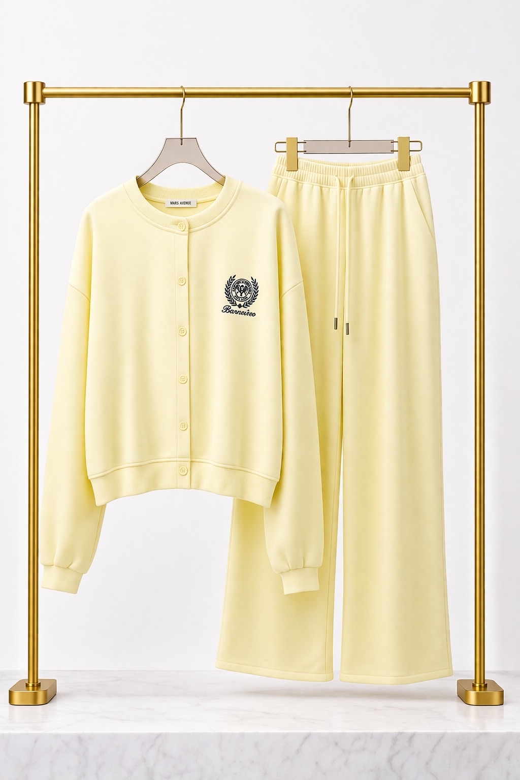 Спортивный костюм (жёлтый)