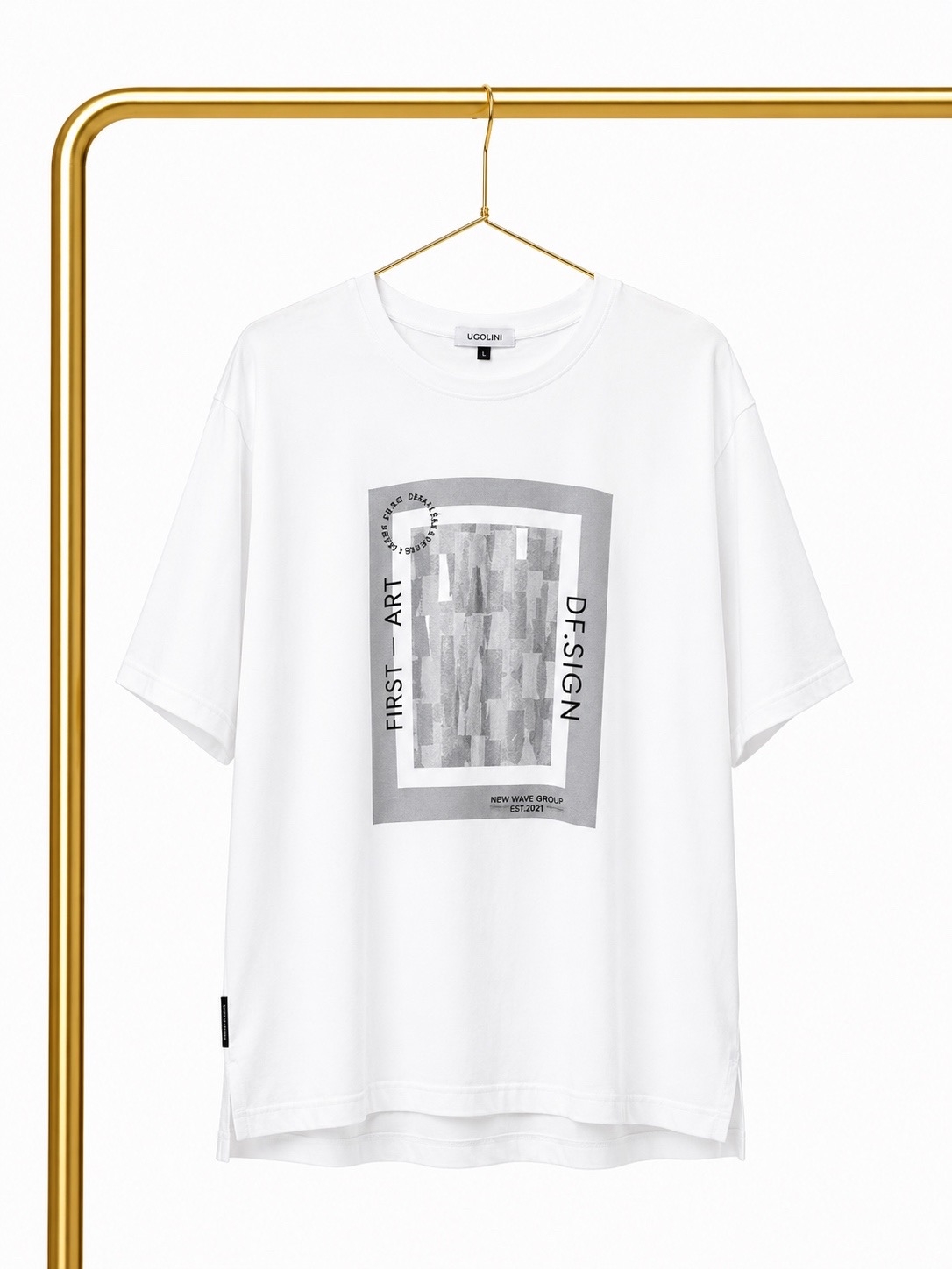 Футболка с графическим принтом (серо-белый)