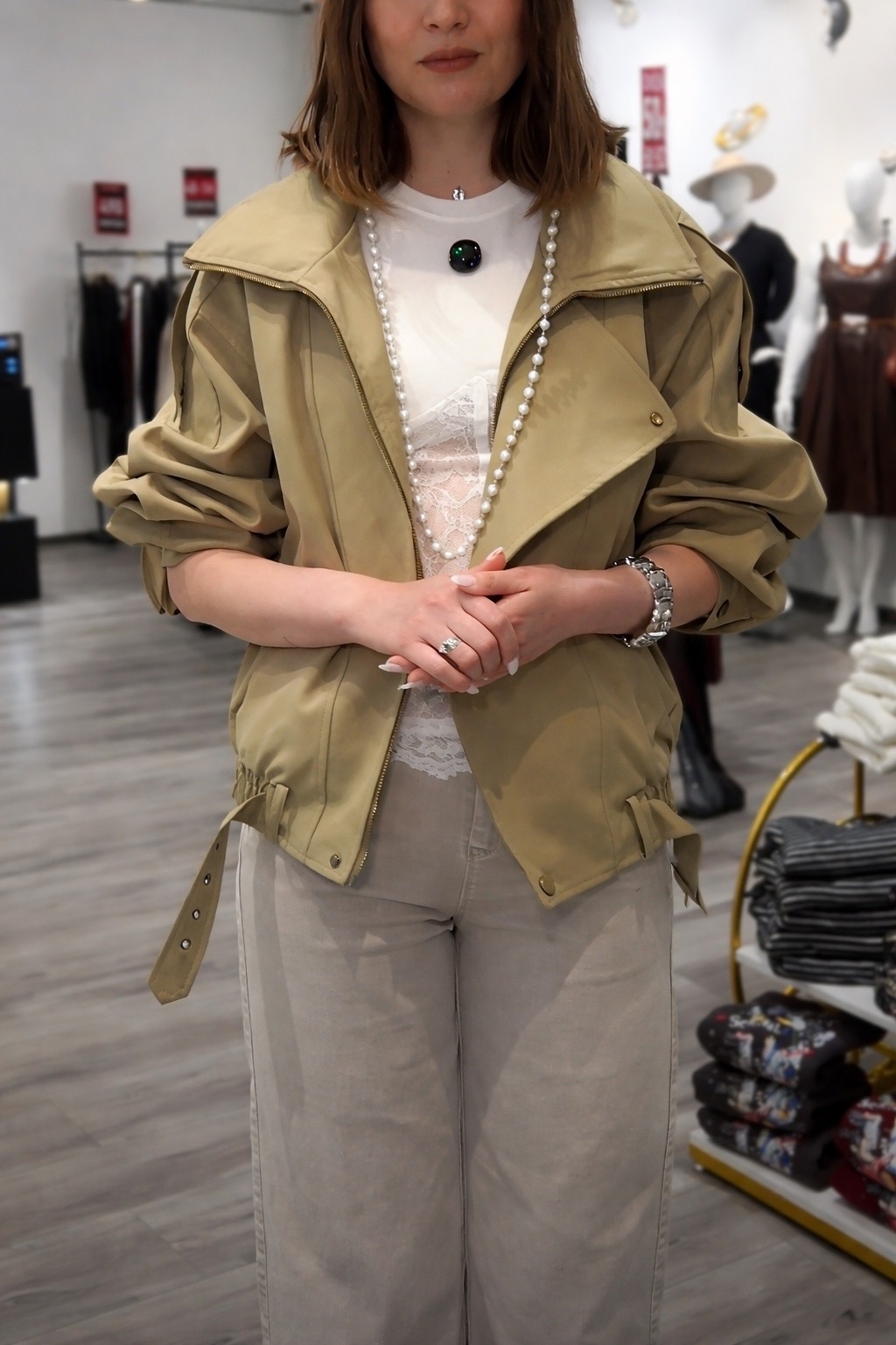 Куртка (бежевая, укороченная)